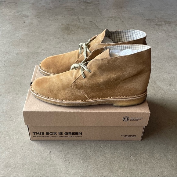 clarks desert boots oakwood suede